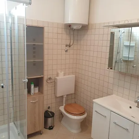 Laloli Apartment *
